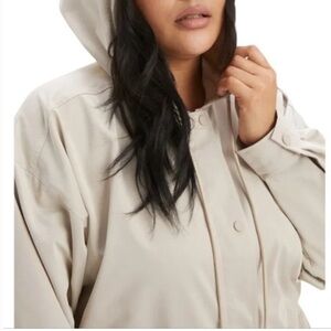 Good American Hooded Volume Jacket